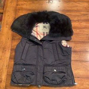 Burberry vest with removable collar